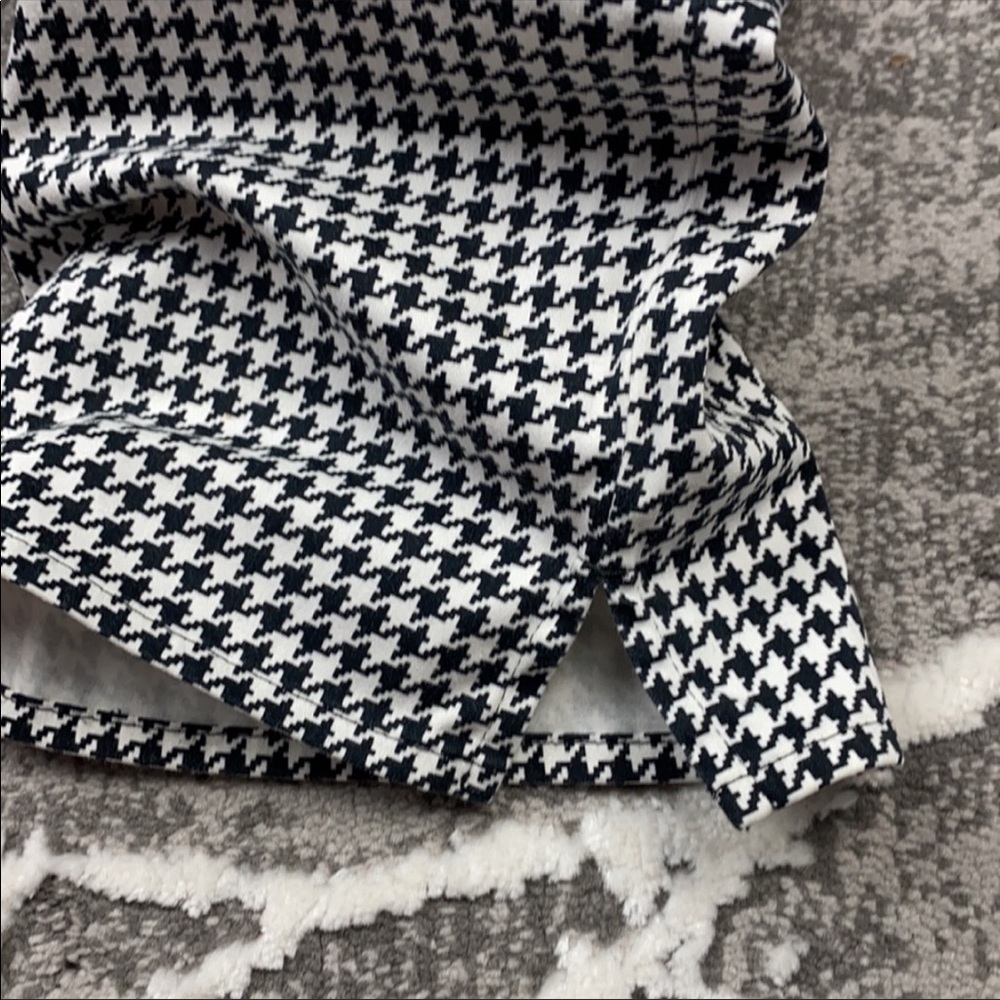 Lauren Ralph Lauren Houndstooth Design Capris in Black & White EUC - Picture 8 of 8